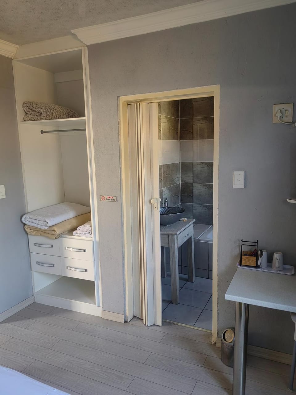 Ya Rocka Guest House Bed and Breakfast in Pretoria