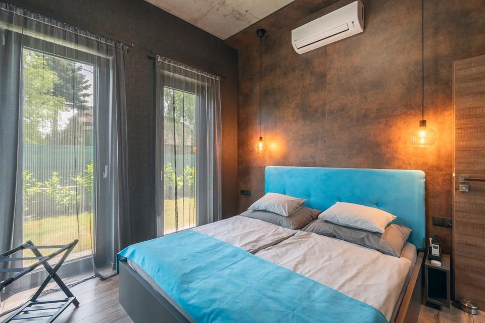 Shower, Bed, Garden, Bathroom, TV and multimedia, Coffee/tea facilities, Balcony/Terrace, Living room, Seating area, Bedroom, Garden view, Pool view, Swimming pool, cot, Family, Parking, dishwasher, flat iron, hair dryier, heating, internet, microwave, oven, safe, stove, sunbed, toaster, towels, wardrobe, washing machine, dryer, kitchen, air conditioner