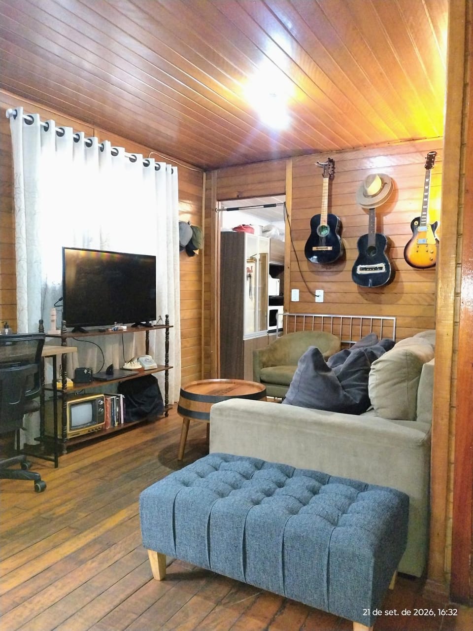 Communal lounge/ TV room