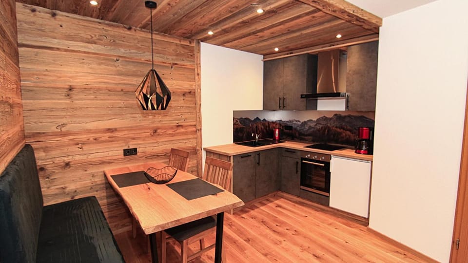 Kitchen or kitchenette, Dining area, dishwasher, pet friendly, pet friendly, stove, stove, kitchen, kitchen