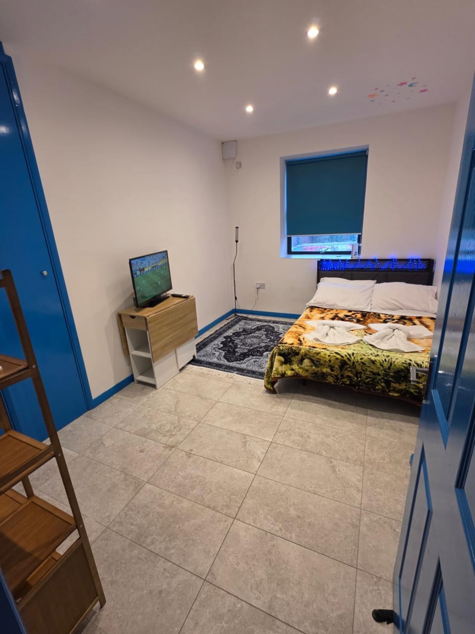 Private room Woodgreen Apartment in London