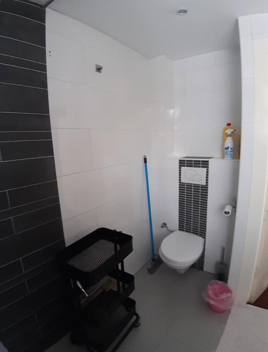Toilet, Bathroom