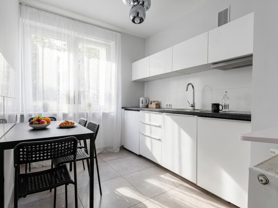 Kitchen or kitchenette, Dining area, minibar, pet friendly, stove