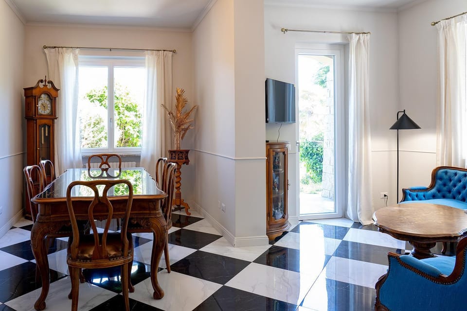 Lake Maggiore Gem Crystal Apartment in Stresa