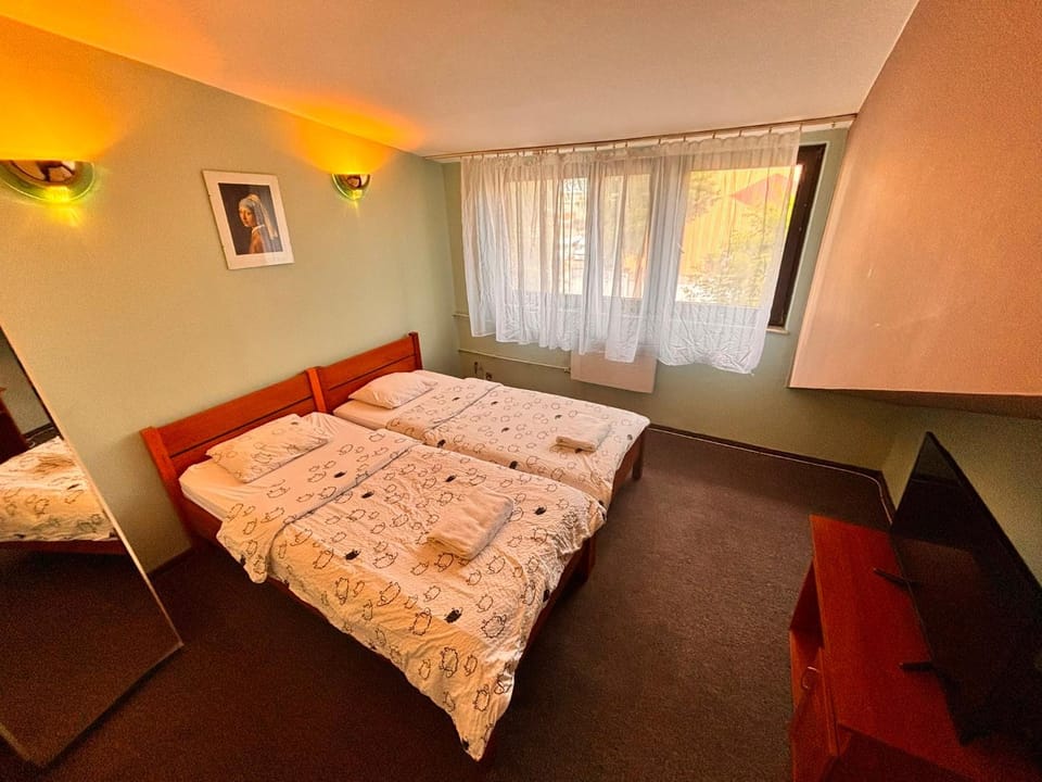 Dwór Złoty Bażant Hotel in Poland