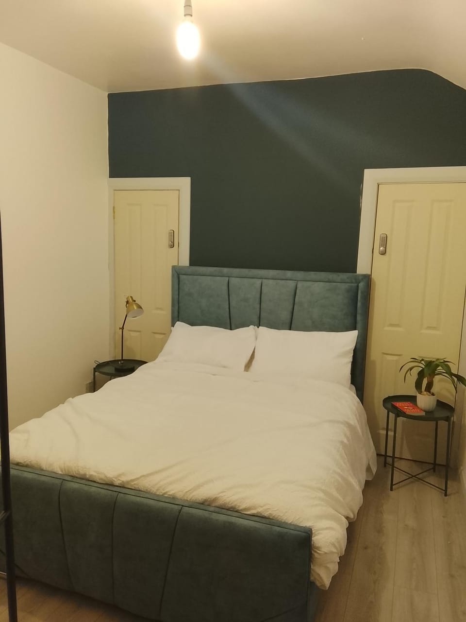 Foyle Derry Self Catering House in Londonderry