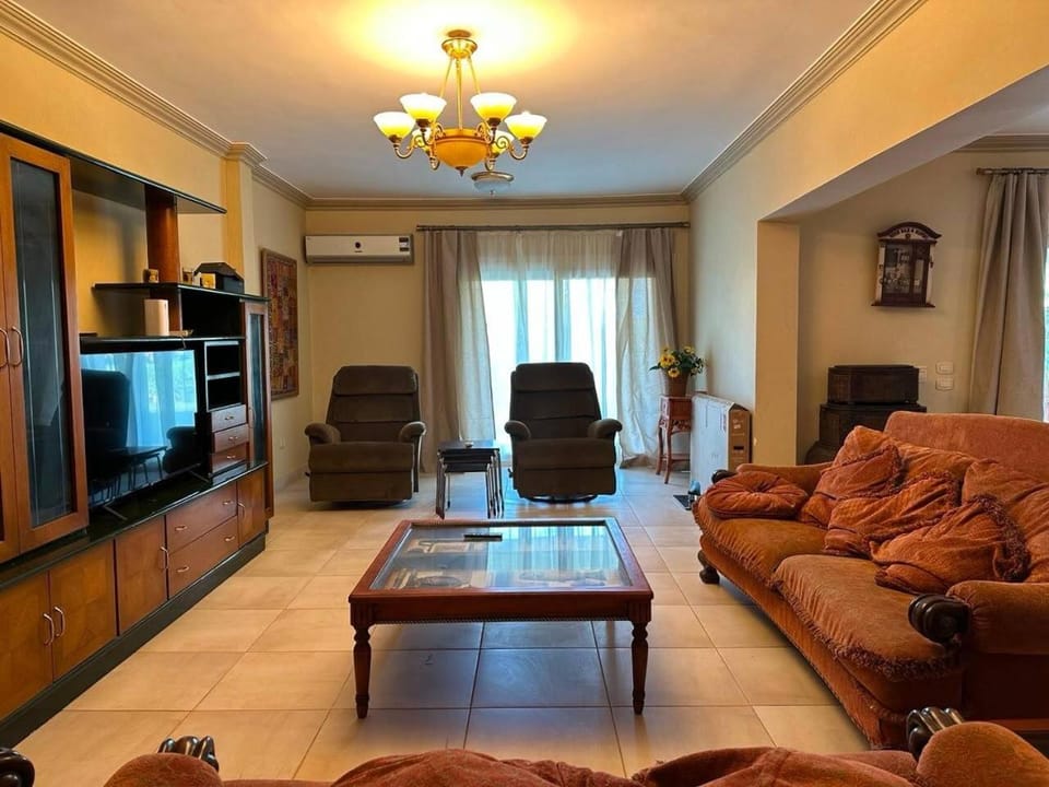 Spacious Family Villa with Garden, Rooftop & Sea Views Villa in Egypt