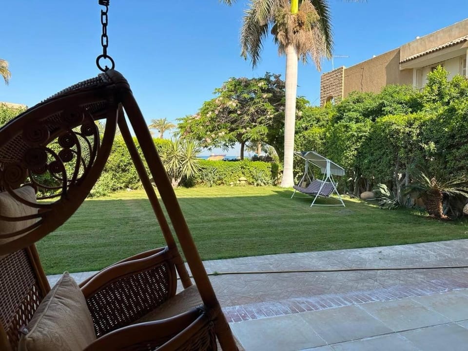 Spacious Family Villa with Garden, Rooftop & Sea Views Villa in Egypt