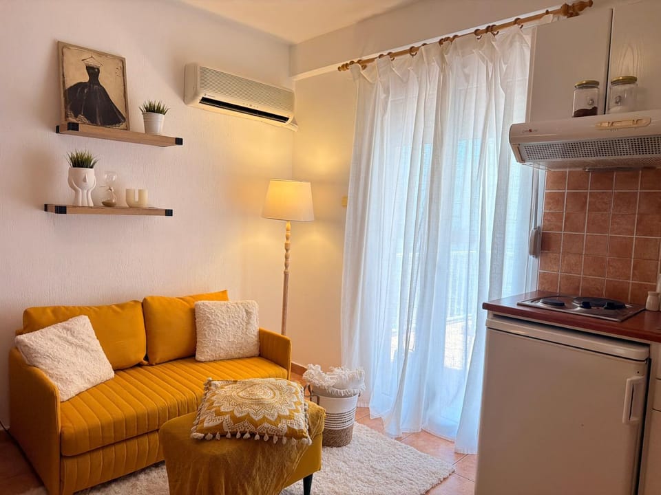 Studio 28 Apartment in Decentralized Administration of the Aegean