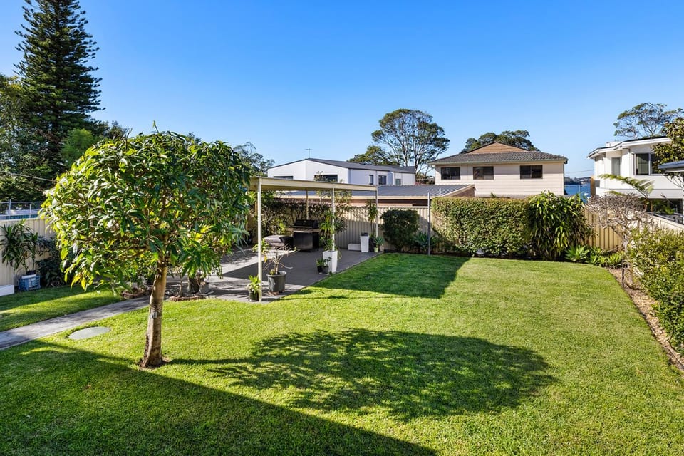 CONC501R - The Rhodes Haven House in Sydney
