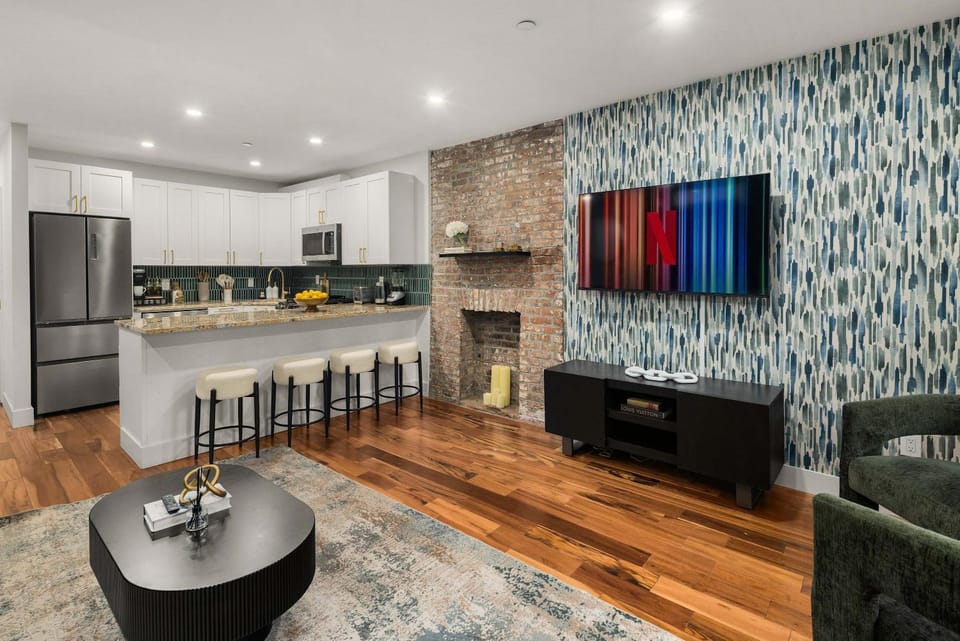 Bright and modern unit Apartment in Harlem