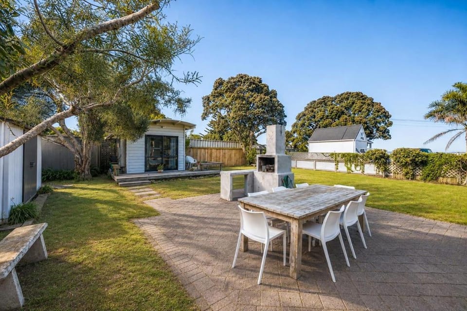 Le Belle on Blake by Waiheke Pure House in Auckland Region
