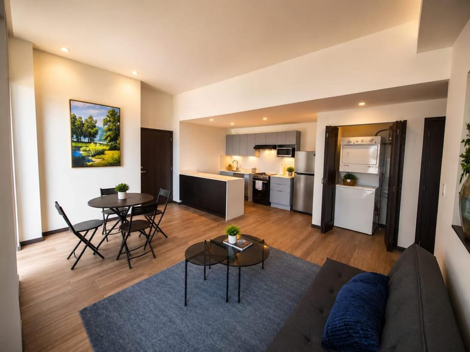 Living room, Dining area