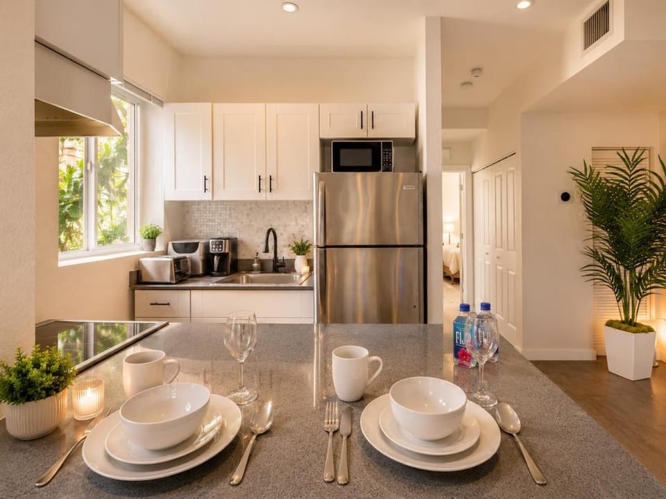 TMC 304 Brickell King bed Modern Apt Luxe Apartment in Coral Gables
