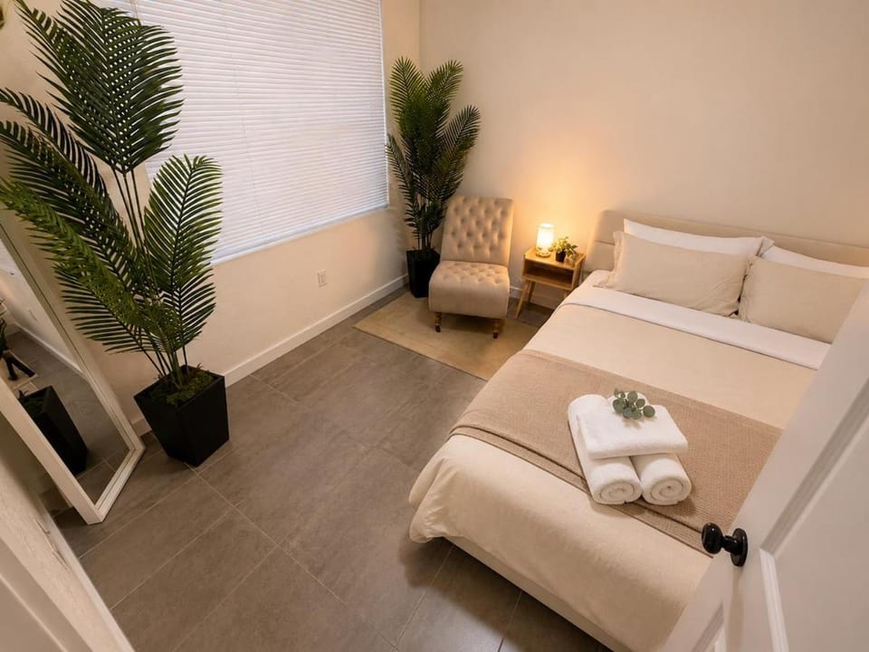 TMC 304 Brickell King bed Modern Apt Luxe Apartment in Coral Gables