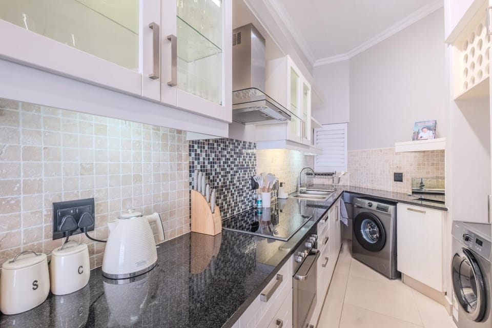 Umdloti Ocean Paradise - 2 Bed with sea views Apartment in KwaZulu-Natal