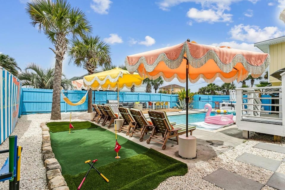 New HGTV Design 2 Game Rooms + Pool Pickleball House in Pensacola Beach