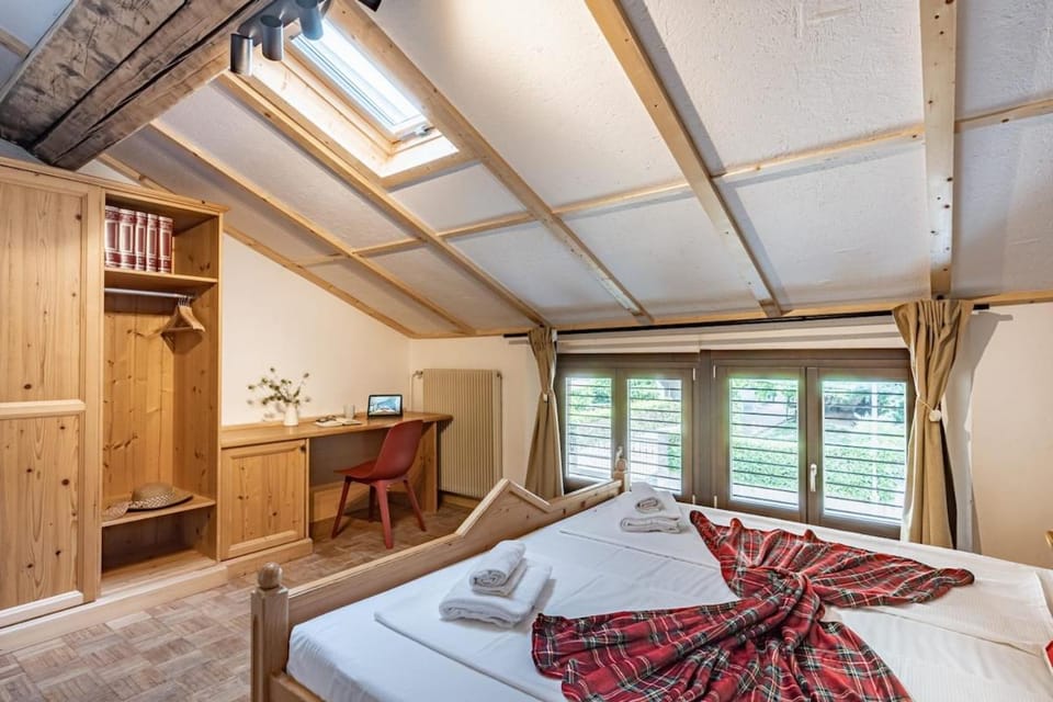 Attic for 4 in the center, everything within walking distance! Apartment in Levico Terme