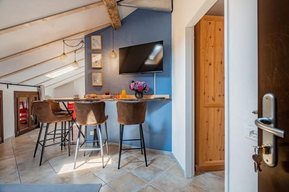 Attic for 4 in the center, everything within walking distance! Apartment in Levico Terme