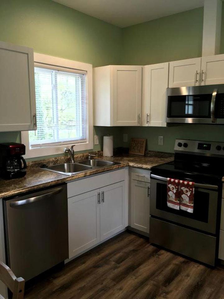 Lovely Smoky Mountains Retreat in Waynesville House in Waynesville