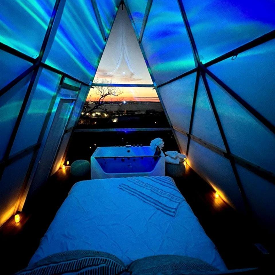 One-of-a-Kind Cliffside Glamping Experience with Sky Views in Cottonwood Shores, Texas Chalet in Cottonwood Shores