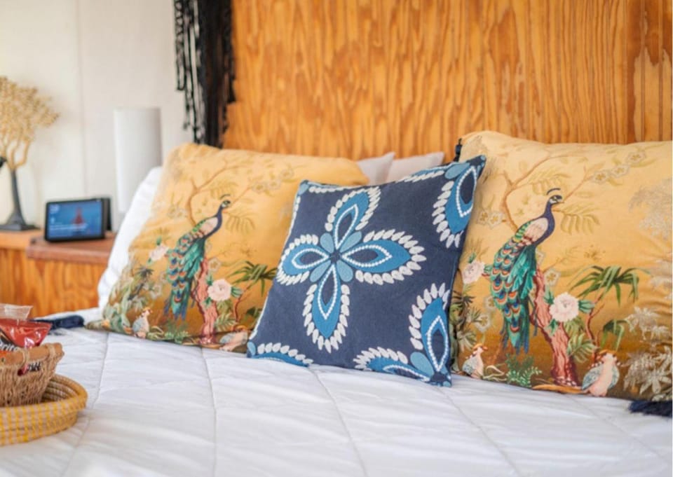 Serene Glampominium Escape with Outdoor & Indoor Showers in Cottonwood Shores, Texas Luxury tent in Cottonwood Shores