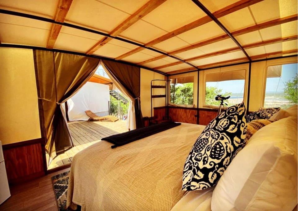 Serene Glampominium Escape with Outdoor & Indoor Showers in Cottonwood Shores, Texas Luxury tent in Cottonwood Shores