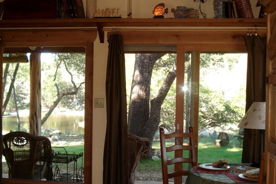 Pet-Friendly Cabin Rental with Creekside Views near Bandera, Texas Cabin in Pipe Creek