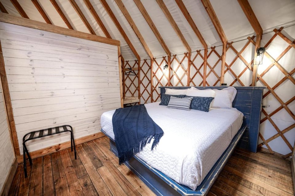 A Yurt for Everyone: Family and Friends Getaway in Bandera, TX Luxury tent in Bandera