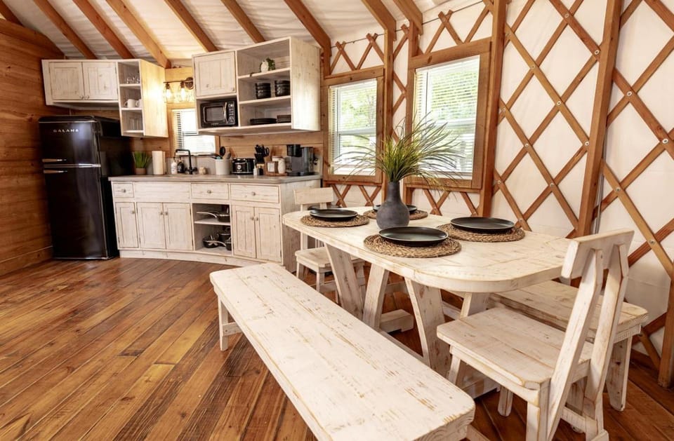 A Yurt for Everyone: Family and Friends Getaway in Bandera, TX Luxury tent in Bandera
