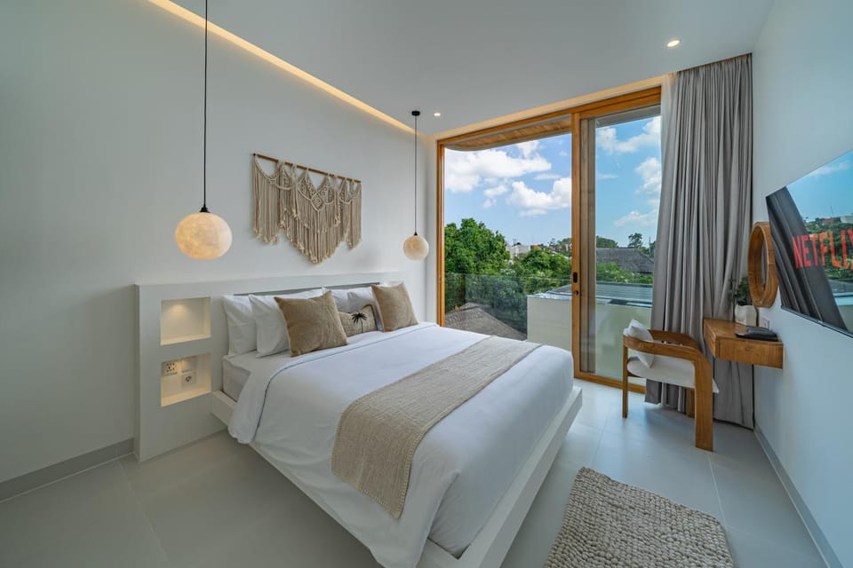 Puri Bintang - Stylish 2BR Villa with Private Pool in Canggu Villa in North Kuta