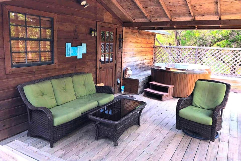 Charming Texas Hill Country Cabin Ideal for a Romantic Weekend Getaway Cabin in Pipe Creek