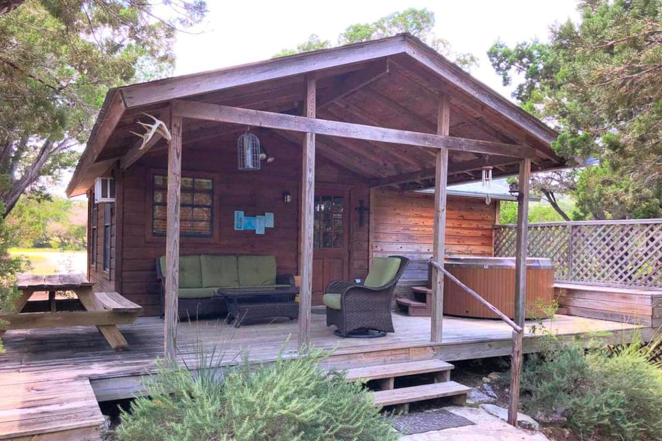 Charming Texas Hill Country Cabin Ideal for a Romantic Weekend Getaway Cabin in Pipe Creek