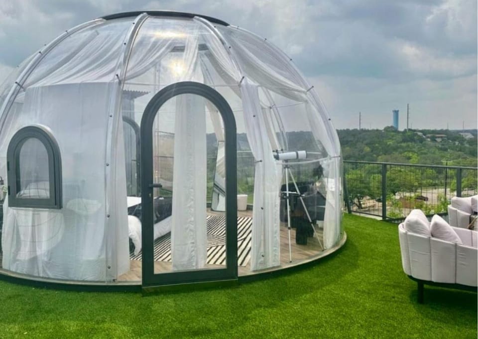 Dreamy Glass Dome Escape Under the Stars in Cottonwood Shores, Texas Luxury tent in Cottonwood Shores