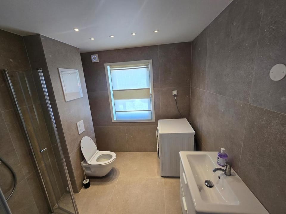 Freshly Renovated Flat just 10 min to Oslo and the Airport Apartment in Viken, Norway