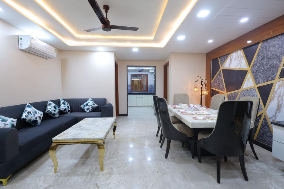Luxury Aparatment -Golf Course Road-Corporate hub Apartment in Gurugram
