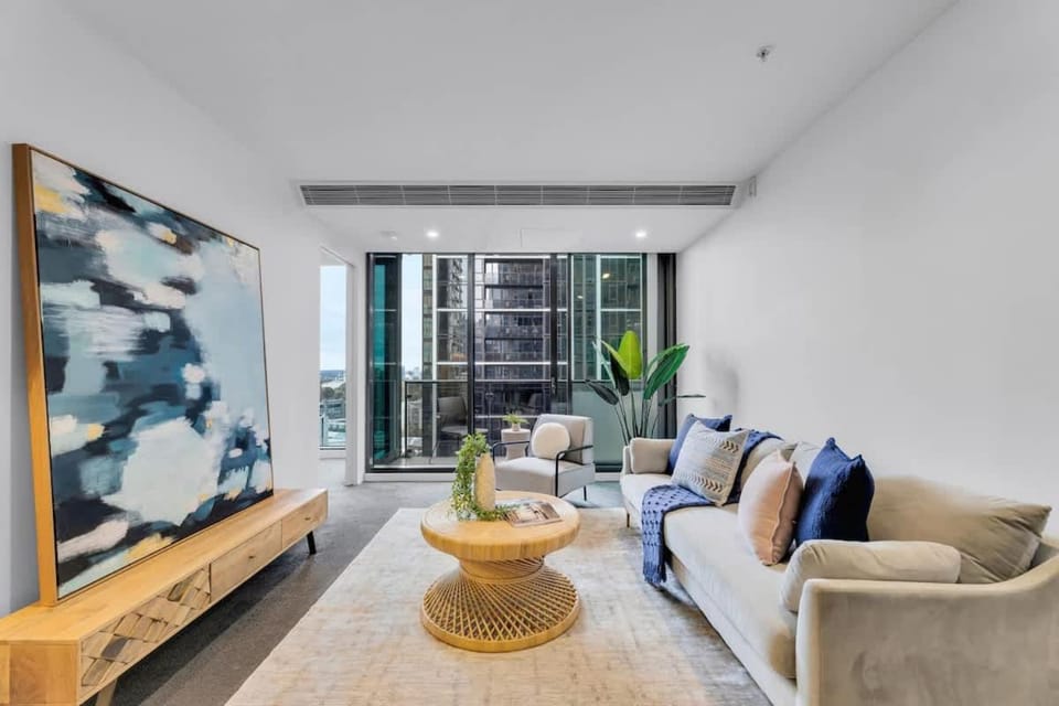 Hotel Style 2BR Condo City View with Pool Parking Apartment in Southbank