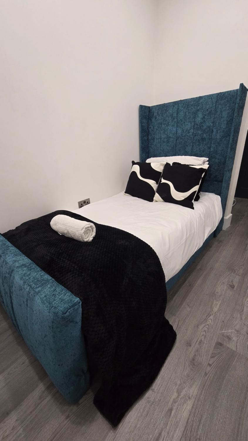 Spacious Single & Double rooms with private bathrooms in Stafford Bed and Breakfast in Stafford