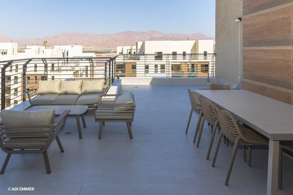 Day, View (from property/room), Balcony/Terrace, Seating area, Dining area