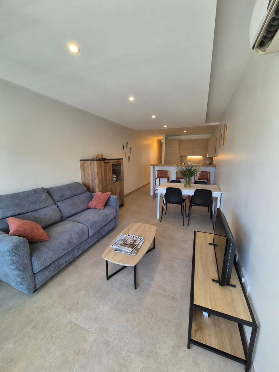 T2 à 50 m plage Parking Clim Wi-Fi Rénové Apartment in Mauguio