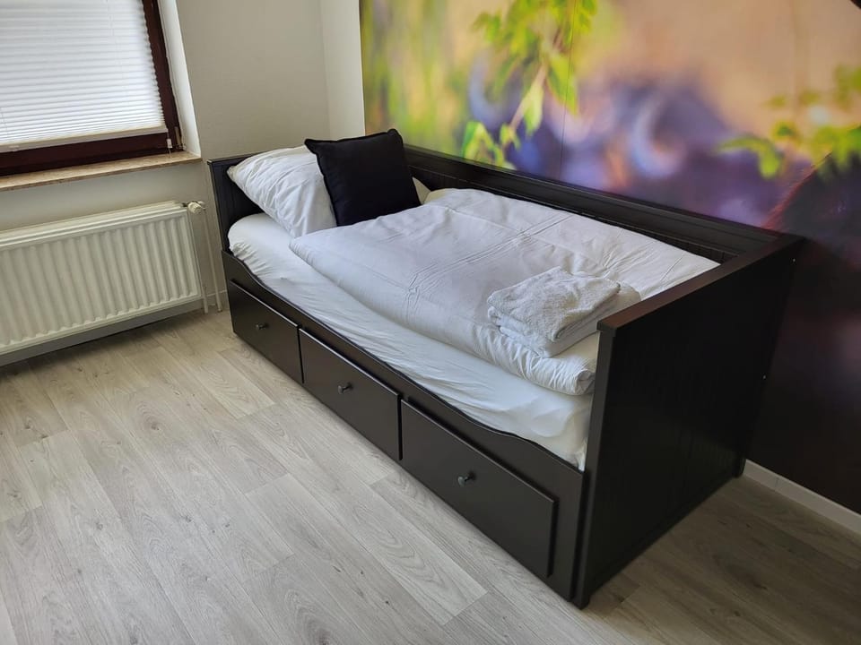 Bed, Bedroom