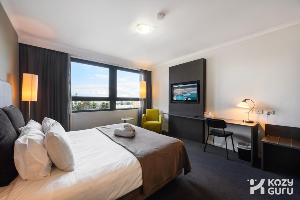 KozyGuru | Parramatta | Urban Studio Near Station Apartment in Parramatta