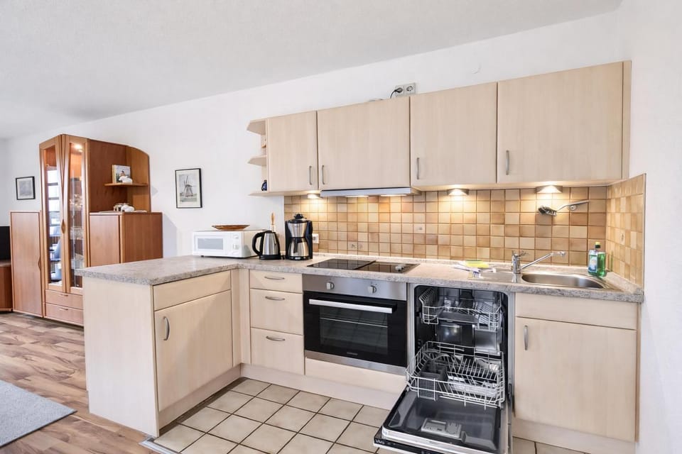 Ferienwohnung-Seebaer-mit-Flair-und-Balkon-im-schoenen-Ort-Werdum Apartment in Wittmund