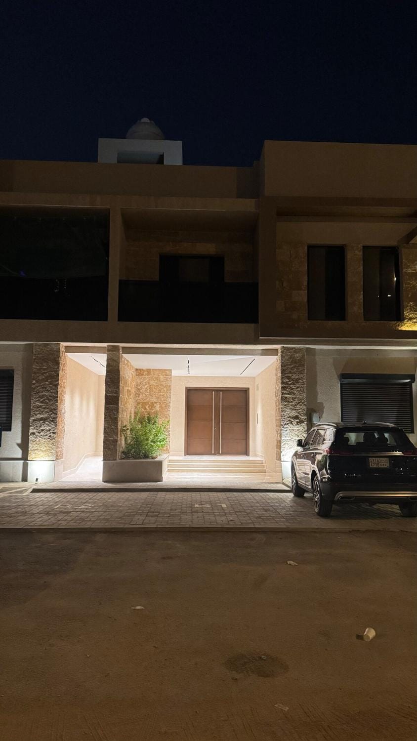 3 BedRooms Apartment&Outdoor Space next to Airport - شقة بصالة وثلاث غرف نوم بجلسة خارجيه بجانب المطار Apartment in Riyadh