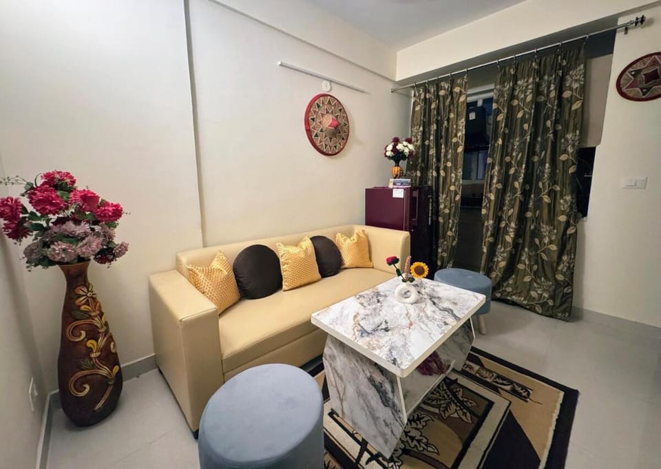Cozy 1 BHK Flat with a city view Apartment in Uttar Pradesh