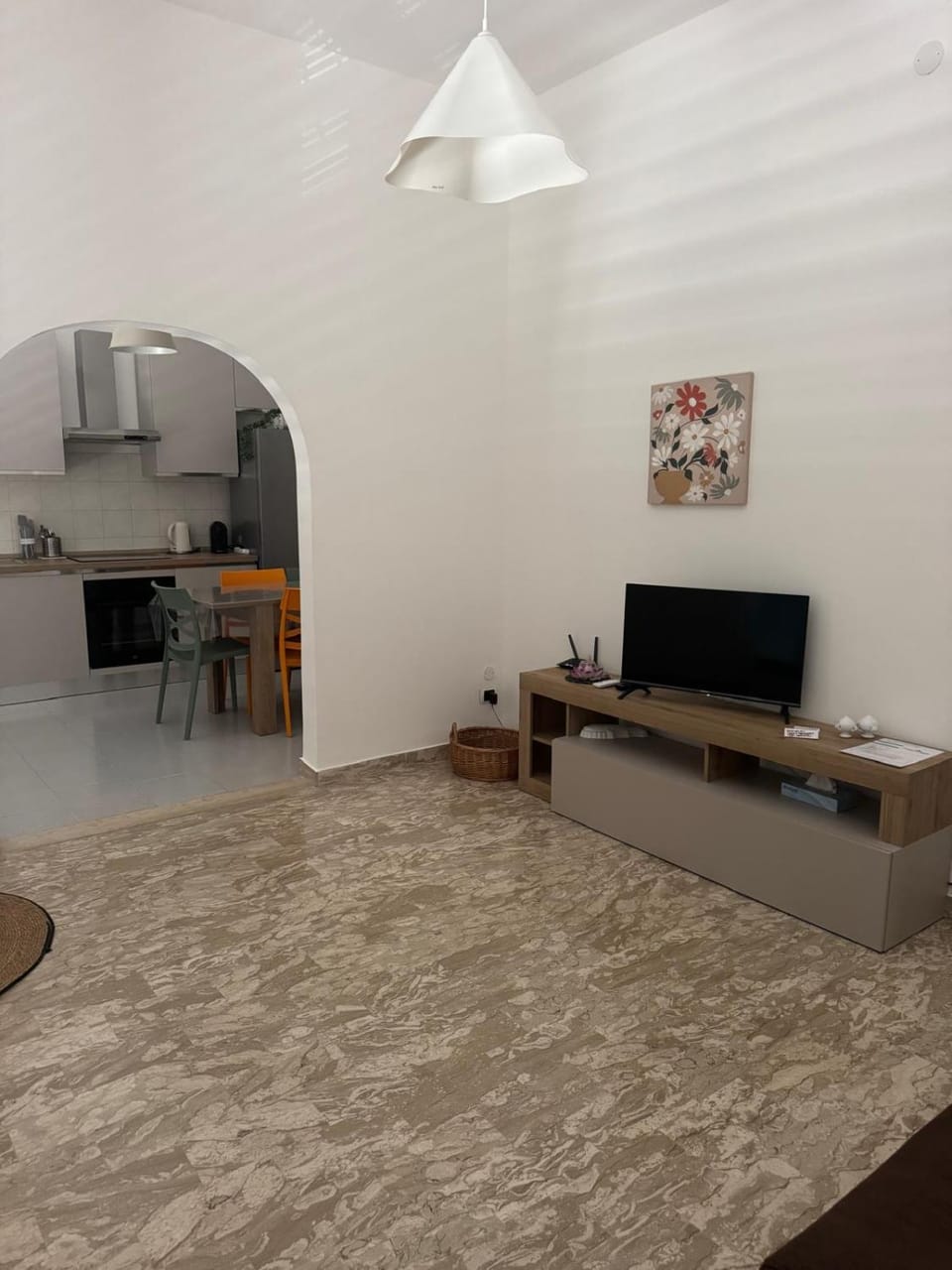 TV and multimedia, Kitchen or kitchenette, stove