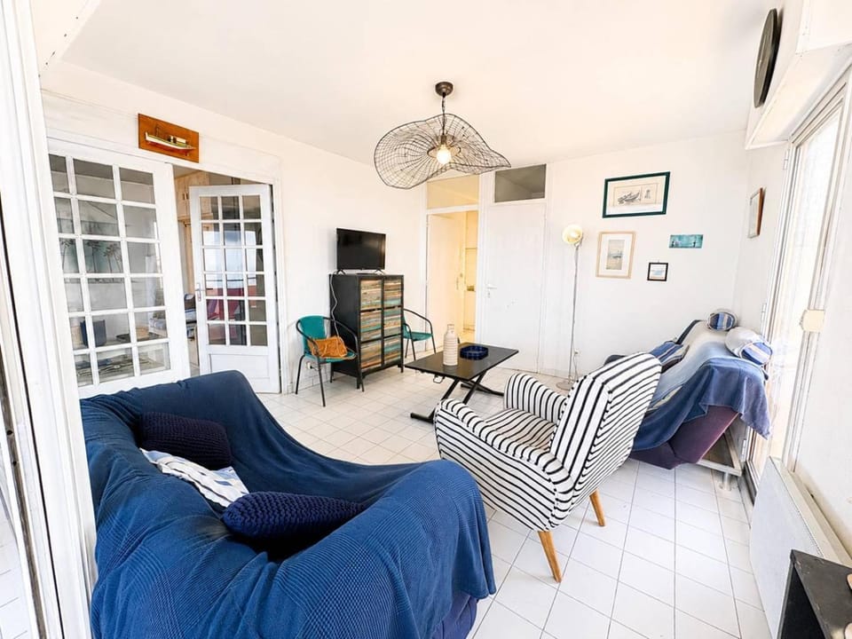 CR340-063 Appartement 3 Chambres - CENTRE CANET EN ROUSSILLON Apartment in Canet-en-Roussillon