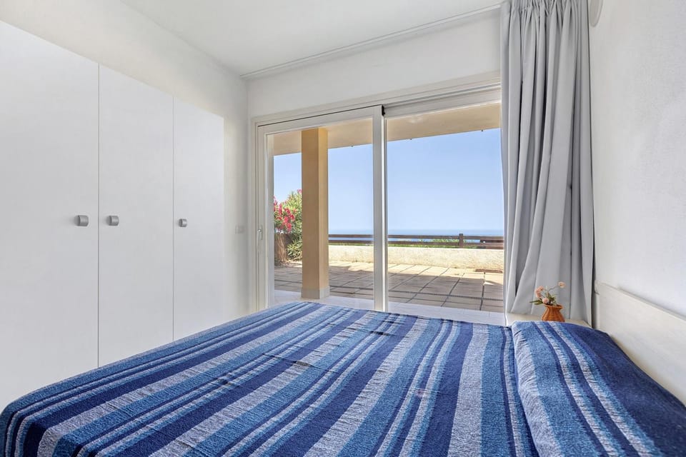 Property building, Living room, Bedroom