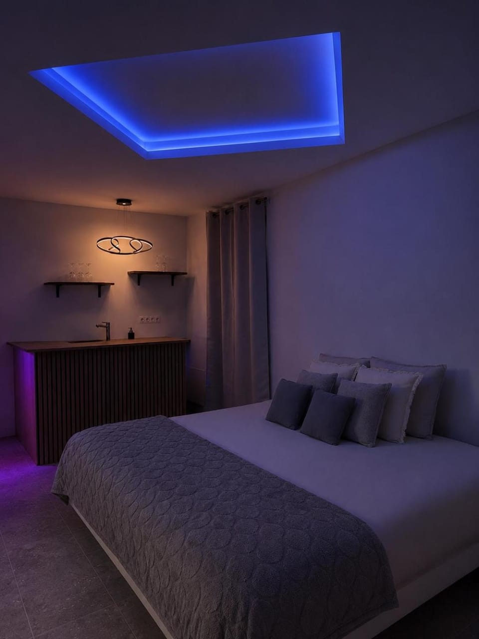 Bed, Bedroom