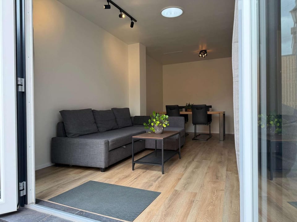 Modern 1BR Apt Near Station Apartment in Limburg (province)